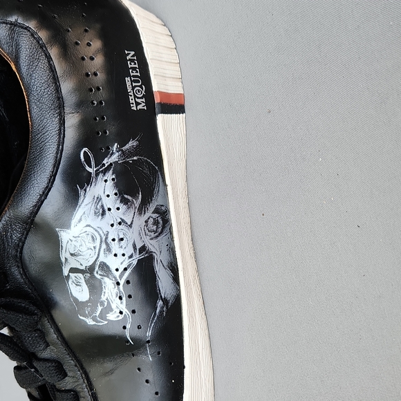 Alexander McQueen X PUMA black logo sneakers size 10 US - Picture 6 of 8